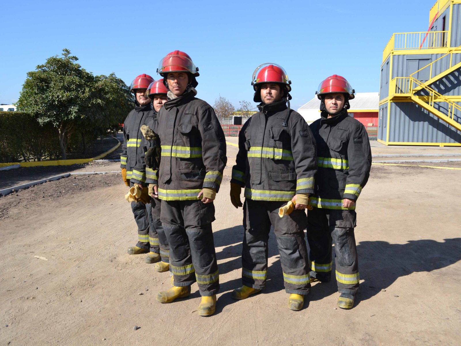 Instructores e integrantes del Centro de Entrenamiento Zona Norte CEZNorte
